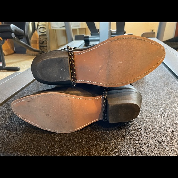 Black western cowgirl boots with heart chain harness details - Picture 11 of 12